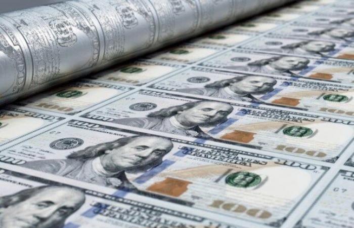 بالبلدي : سعر
      الدولار
      اليوم
      في
      مصر
      بالبنوك
      ومكاتب
      الصرافة
      «آخر
      تحديث»