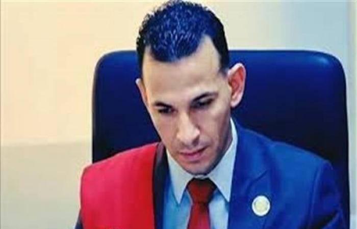 بالبلدي : الحبس
      عامين
      لـ«القاضي
      المزيف»
      في
      قضية
      النصب
      على
      سيدة