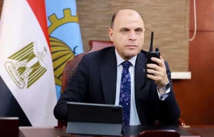 مع
      انطلاق
      المرحلة
      الثانية
      من
      الموجة
      الـ30..
      محافظ
      الغربية
      يتابع
      إزالة
      6
      حالات
      تعدٍّ
      على
      الأراضي
      الزراعية
