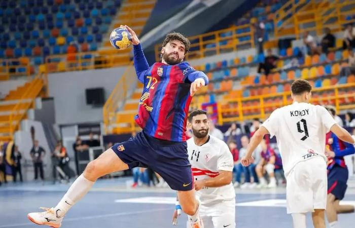 بالبلدي : نجم
      صاعد
      وصاحب
      التهديد
      الأكبر..
      موندو
      تشيد
      بلاعب
      الزمالك
      بعد
      الخسارة
      أمام
      برشلونة