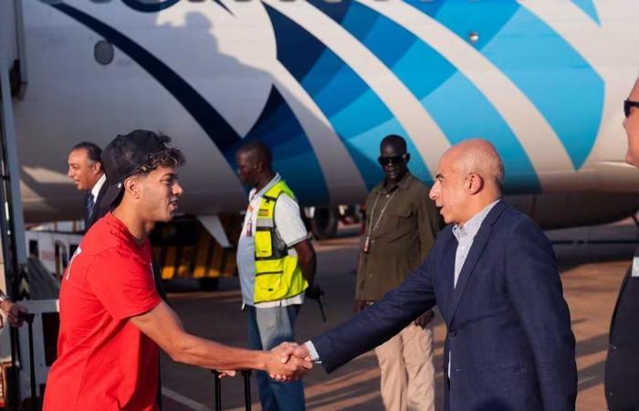 بالبلدي: بعثة
      منتخب
      مصر
      تصل
      جنوب
      السودان
      استعدادًا
      لمواجهة
      الثلاثاء