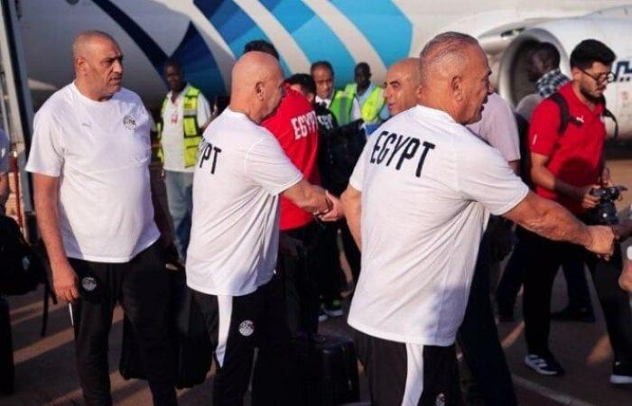 بالبلدي: منتخب
      مصر
      يصل
      جوبا
      استعدادًا
      لمواجهة
      جنوب
      السودان
      في
      تصفيات
      أمم
      إفريقيا
