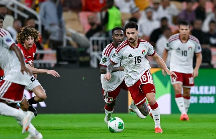 بالبلدي : معلقين
      مباراة
      البحرين
      والإمارات
      اليوم
      في
      كأس
      الخليج
      خليجي
      27