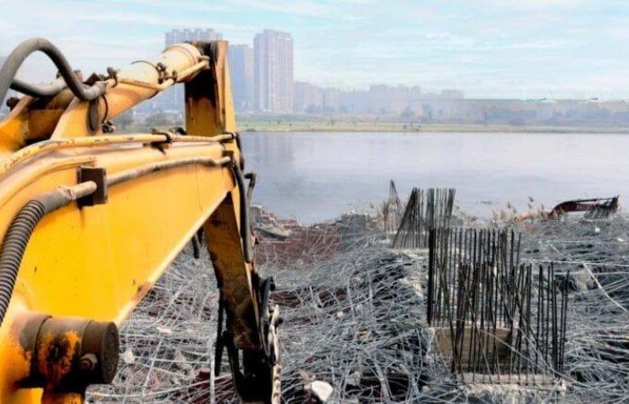 بالبلدي: نهر
      النيل
      بلا
      تعديات..
      إزالة
      601
      حالة
      جديدة
      ضمن
      جهود
      الحماية