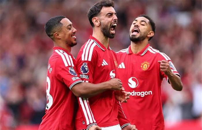 بالبلدي : بقميص
      منتخب
      مصر..
      ظهور
      لافت
      لنجم
      مانشستر
      يونايتد
      في
      الأهرامات
