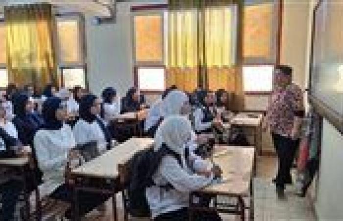 بالبلدي : تعاطي
      المواد
      المخدرة
      الأبرز..
      5
      حالات
      لفسخ
      عقد
      معلمي
      الحصة
      فوق
      45
      عامًا