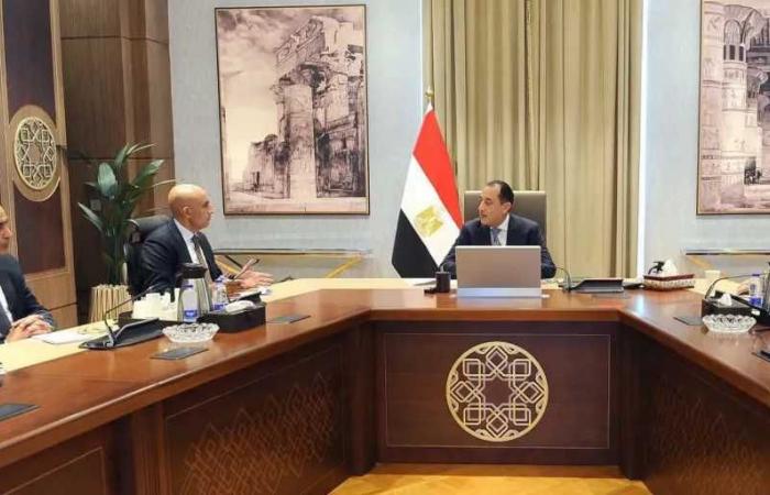 الحكومة
      تبدأ
      استعداداتها
      لتنظيم
      مؤتمر
      شهر
      أكتوبر
      الذي
      كلف
      به
      الرئيس
      السيسي