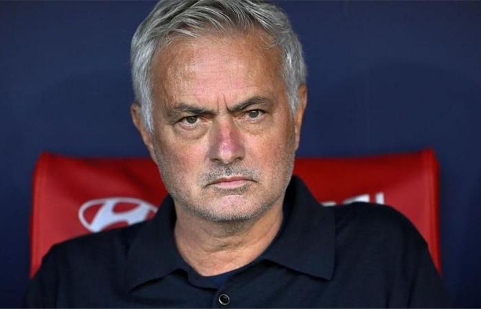 بالبلدي : آس:
      مورينيو
      ضحى
      بتدريب
      البرتغال
      من
      أجل
      ريال
      مدريد