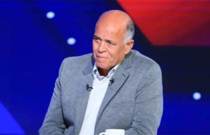 بالبلدي: هشام
      يكن
      يحذر
      من
      تأثير
      أجواء
      معسكر
      منتخب
      مصر
      قبل
      مواجهة
      جنوب
      السودان