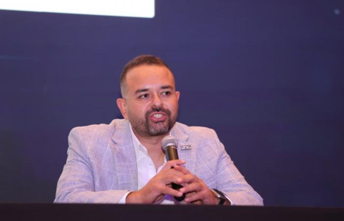 بالبلدي : د.
      بهاء
      حسن:
      الأمن
      السيبراني
      لم
      يعد
      مسئولية
      قطاع
      واحد..
      وتعميم
      تجربة
      البنك
      المركزي
      ضرورة
      لمواجهة
      الهجمات
      المتزايدة