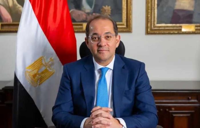 وزير
      المالية:
      مد
      فترة
      تقديم
      إقرارات
      الضرائب
      العقارية
      حتى
      نهاية
      2026