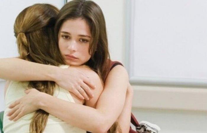 بالبلدي : مسلسل
      «مازلت
      في
      السابعة
      عشر»
      الحلقة
      19..
      موعد
      العرض
      والقنوات
      الناقلة
