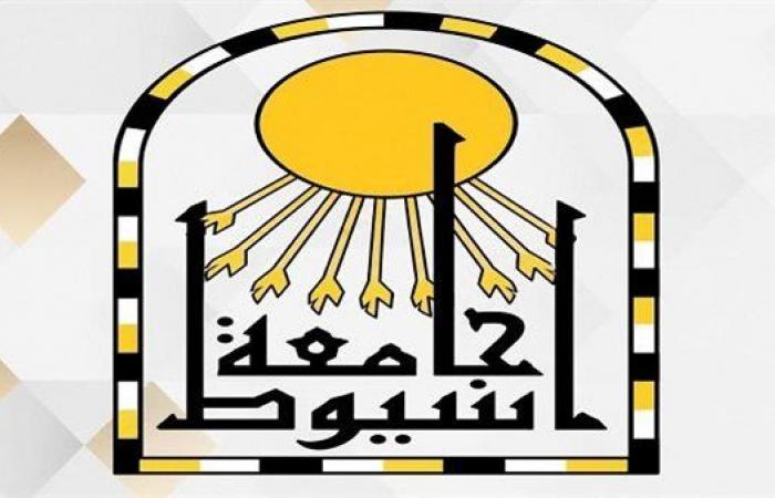 بالبلدي: جامعة
      أسيوط
      تكشف
      تفاصيل
      دبلومين
      مهنيين
      بكلية
      الطب