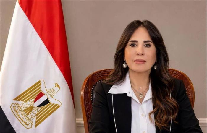 بالبلدي : راندة
      المنشاوي
      تتابع
      طرح
      15
      ألف
      وحدة
      بالإيجار..
      وتبحث
      موقف
      وحدات
      «سكن
      كل
      المصريين»
      وبدائل
      الإيجار
      القديم