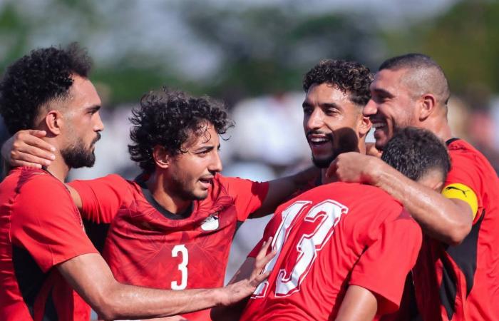 بالبلدي: مصطفى
      زيكو..
      هداف
      الفراعنة
      الجديد
      وعاشق
      الشباك