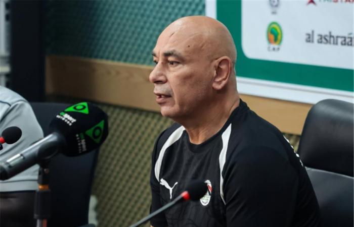 بالبلدي : حسام
      حسن
      يرد
      على
      اتهامه
      بانتقاد
      الدوري
      المصري..
      ويصرح:
      أفتقد
      محمد
      صلاح