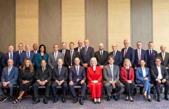 بالبلدي: مصر
      تمثل
      القارة
      الإفريقية
      في
      اجتماعات
      مجلس
      الحوكمة
      العالمي
      للمجلس
      الدولي
      للمطارات
      ببيرو
