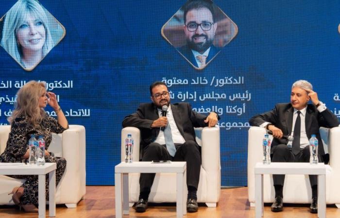 بالبلدي : رئيس
      «أوكتا
      القابضة»
      ووزير
      السياحة
      والآثار
      يبحثان
      دور
      التنمية
      العمرانية
      في
      تنشيط
      السياحة
      الشاطئية