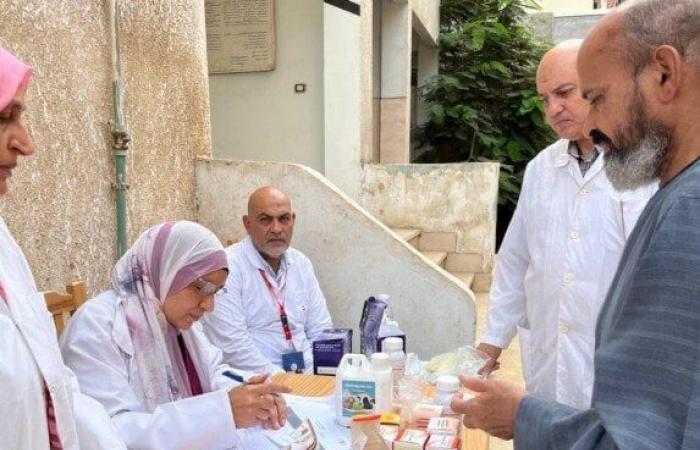 بالبلدي : «بيطري
      القليوبية»
      تنظم
      قافلة
      علاجية
      مجانية
      بكفر
      شبين
      القناطر