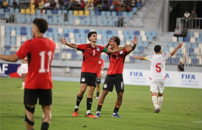 بالبلدي : فيديو
      |
      منتخب
      مصر
      للشباب
      يهزم
      تونس
      بثنائية
      ويتصدر
      ترتيب
      تصفيات
      شمال
      إفريقيا