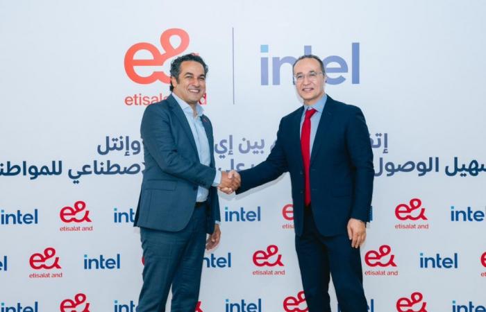 بالبلدي : ضمن
      مبادرة
      “AI
      for
      Citizens”…اتفاقية
      تفاهم
      بين
      إي
      آند
      مصر
      وإنتل
      لتسهيل
      الوصول
      لبرامج
      التدريب
      على
      الذكاء
      الاصطناعي
      للمواطنين