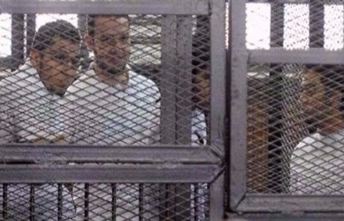 بالبلدي : اليوم..
      استكمال
      محاكمة
      11
      متهما
      في
      «خلية
      داعش
      الهرم
      الثانية»