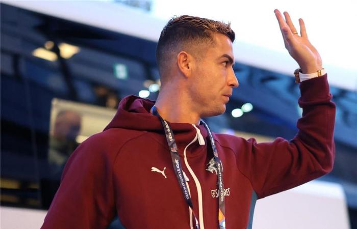بالبلدي : الاتحاد
      البرتغالي
      بعد
      مغادرة
      رونالدو
      التدريبات:
      لدينا
      24
      لاعبًا
      جاهزًا
