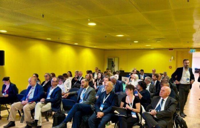 بالبلدي: وزير
      الري
      في
      المنتدى
      الأورومتوسطي:
      ترابط
      «المياه
      والطاقة
      والغذاء»
      مفتاح
      التنمية
      المستدامة