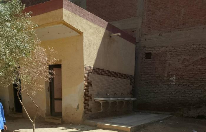 بالبلدي : إحالة
      معلمة
      ومديرة
      للتحقيق..
      التفاصيل
      الكاملة
      لواقعة
      افتراش
      تلاميذ
      الصف
      الثاني
      الابتدائي
      الأرض
      بالشرقية