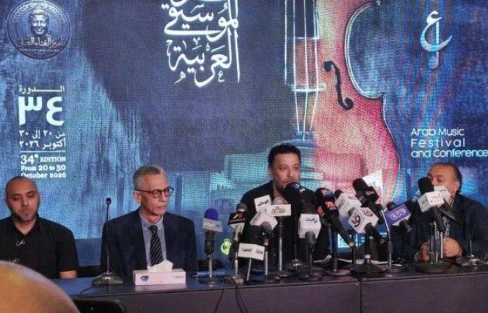 بالبلدي: «اكتفى
      بنصف
      أجره»..
      تفاصيل
      مشاركة
      عمر
      خيرت
      في
      مهرجان
      الموسيقى
      العربية
      دعماً
      للأوبرا