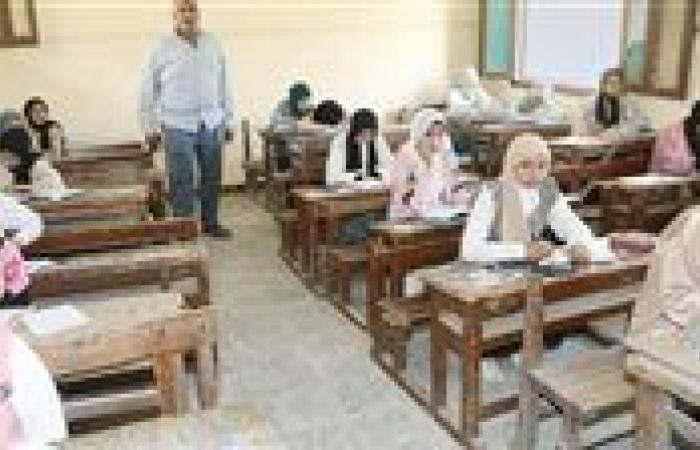 بالبلدي : رسميًا
      استمارة
      الصف
      الثالث
      الاعدادي..
      موقع
      تسجيل
      استمارة
      الشهادة
      الإعدادية
      2026