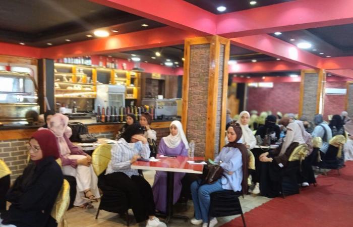 بالبلدي : تعليم
      مطروح
      والتضامن
      يبحثان
      توزيع
      69
      مكلفة
      بالخدمة
      العامة
      على
      المدارس
      لسد
      العجز