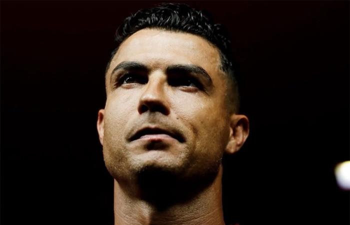 بالبلدي : عاجل
      |
      بعد
      رحيله
      عن
      معسكر
      البرتغال..
      رونالدو
      يلمح
      إلى
      الاعتزال
      الدولي