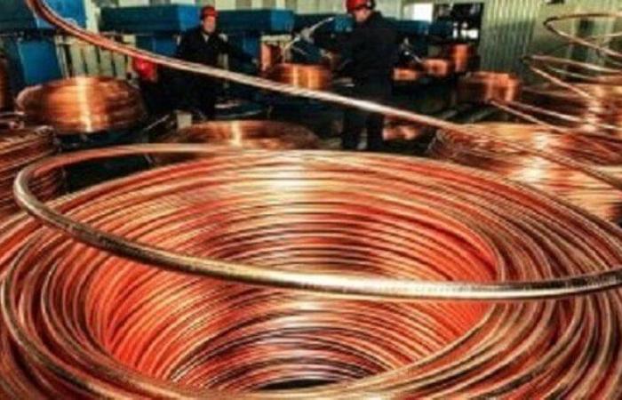بالبلدي : سعر
      النحاس
      اليوم
      الخميس
      1
      أكتوبر
      2026..
      الأحمر
      والأصفر
      بكام
      في
      الأسواق؟