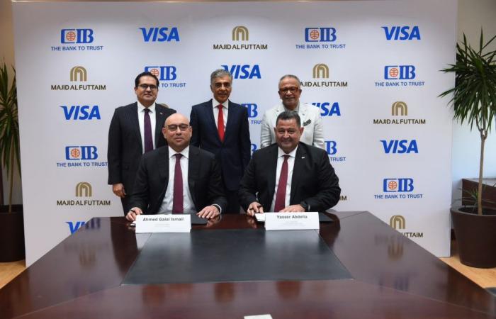 بالبلدي : CIB
      يتعاون
      مع
      ماجد
      الفطيم
      و«فيزا»
      لإطلاق
      بطاقات
      CIB
      SHARE
      Visa
      الائتمانية