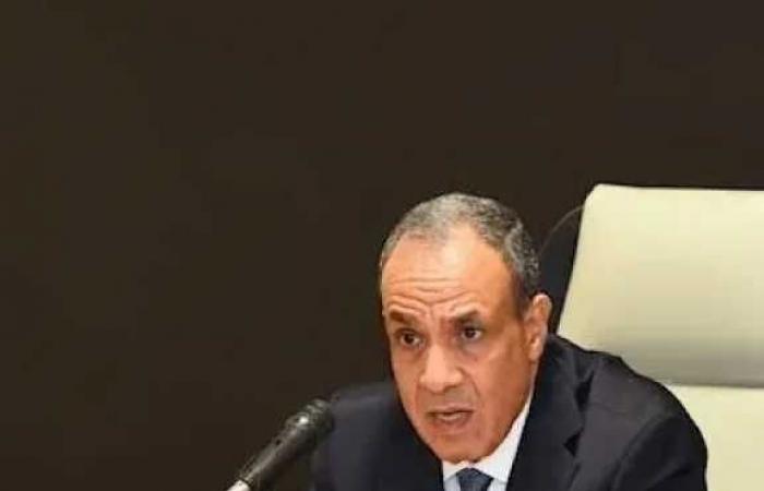 وزير
      الخارجية
      يلتقي
      أعضاء
      الدفعة
      59
      من
      الملحقين
      الدبلوماسيين
      المعينين
      حديثا