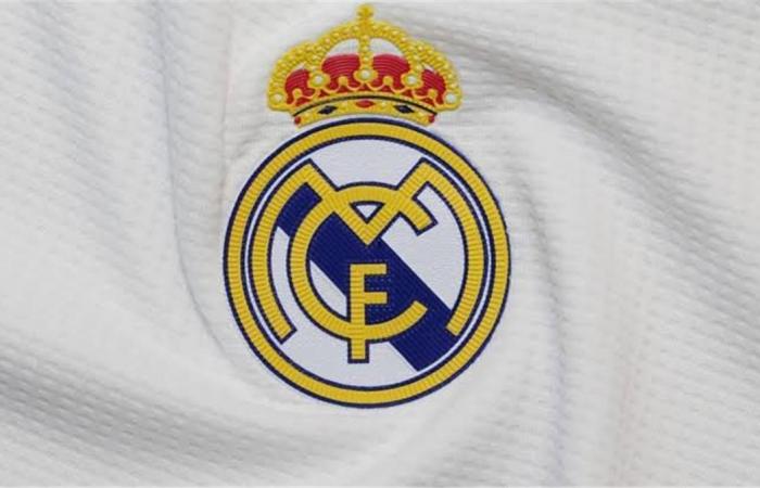 بالبلدي : رسميًا
      |
      ريال
      مدريد
      يعلن
      خضوع
      لاعبه
      لعملية
      جراحية..
      وغيابه
      4
      أشهر