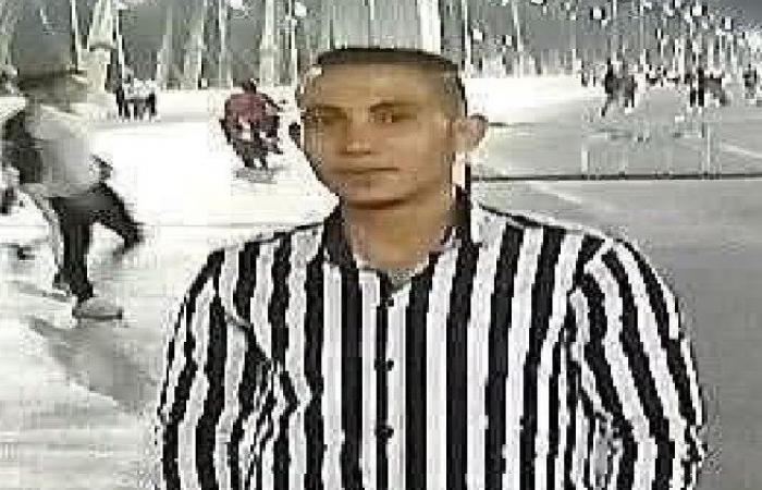 بالبلدي : السجن
      7
      سنوات
      و3
      سنوات
      للمتهمين
      بقتل
      سائق
      جارهم
      إثر
      مشاجرة
      بسبب
      خلافات
      بالشرقية
