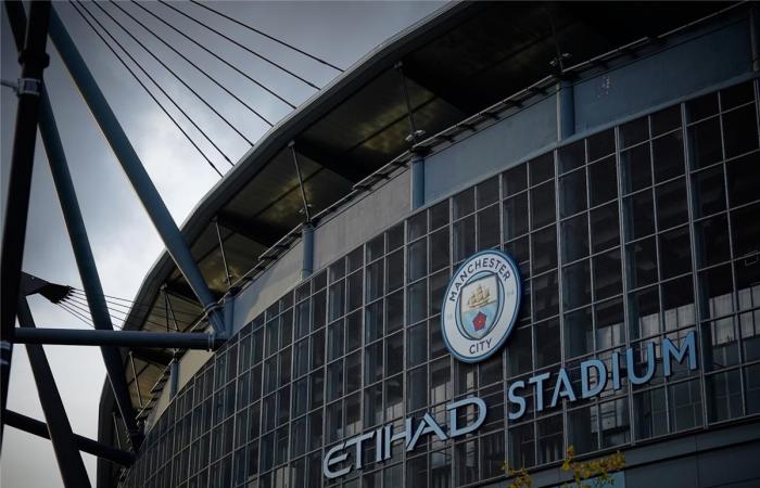 بالبلدي : الإمارات
      توجه
      تهديدًا
      لـ
      بريطانيا
      بسبب
      فضيحة
      مانشستر
      سيتي