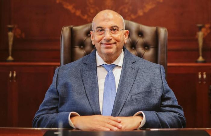بالبلدي : «خبراء
      الضرائب»:
      صندوق
      المصانع
      المتعثرة
      خطوة
      مهمة
      تحتاج
      7
      خطوات
      إضافية