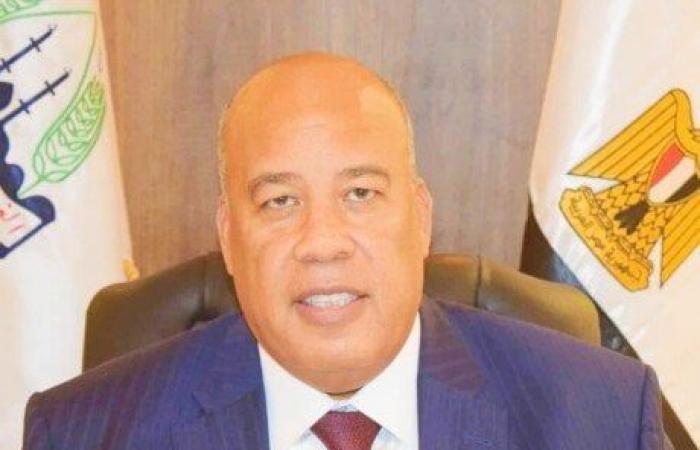 بالبلدي : أيمن
      العشري:
      «منتدى
      العلمين
      أفريقيا»
      يعزز
      التكامل
      الاقتصادي
      ويفتح
      آفاقًا
      أمام
      التجارة
      والاستثمار
