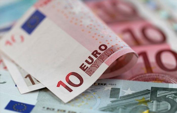 بالبلدي : سعر
      اليورو
      اليوم
      السبت
      3
      أكتوبر
      2026..
      «استقرار
      نسبي»