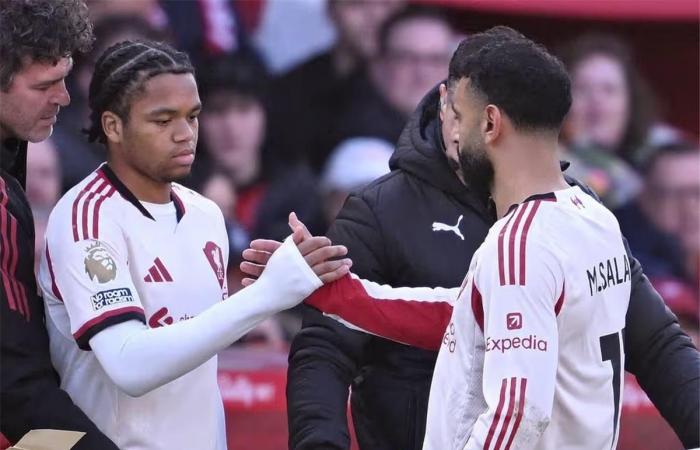 بالبلدي : ريو
      نجوموها:
      محمد
      صلاح
      أكثر
      لاعب
      ساعدني..
      وقدم
      لي
      نصيحة
      قبل
      رحيله