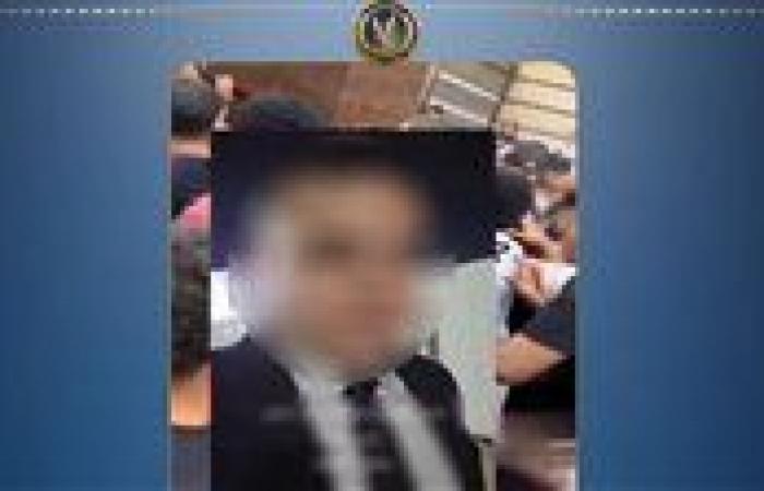 بالبلدي: حقيقة
      الفيديو
      المنتشر
      لـ«جنازة
      مسجل
      خطر»
      ومزاعم
      تحريض
      «ضابط
      شرطة»
      لإيذاء
      متهم
      بمحبسه