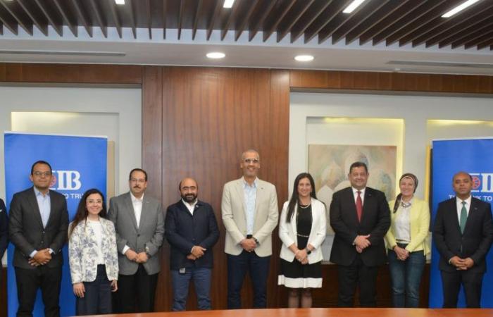 بالبلدي : البنك
      التجاري
      الدولي
      ومصر
      المركزي
      يطلقان
      برنامجًا
      تدريبيًا
      مجانيًا
      لتعزيز
      الشمول
      المالي
      عبر
      منصة
      Udemy
