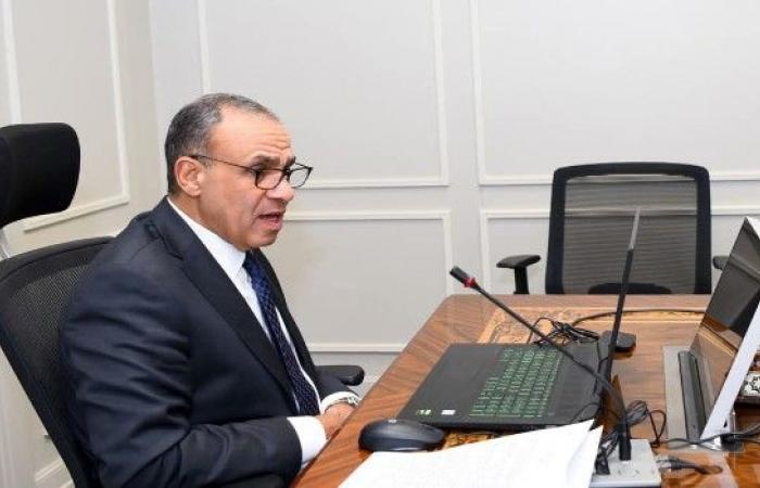 بالبلدي: مباحثات
      بين
      ليبيا
      ومصر
      وتشاد
      لمكافحة
      الإرهاب
      وتفعيل
      «الساحل
      والصحراء»