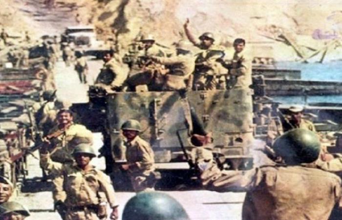 بالبلدي: اللواء
      محمد
      قشقوش
      يروي
      أسرار
      الإعداد
      لحرب
      أكتوبر..
      من
      1967
      إلى
      العبور
      والسلام