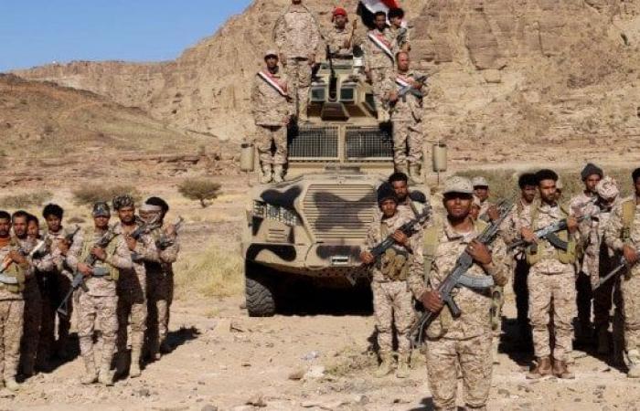 بالبلدي: القوات
      الحكومية
      اليمنية
      تسيطر
      على
      لحج
      وتهاجم
      مواقع
      لمليشيا
      الحوثيين
      في
      صنعاء