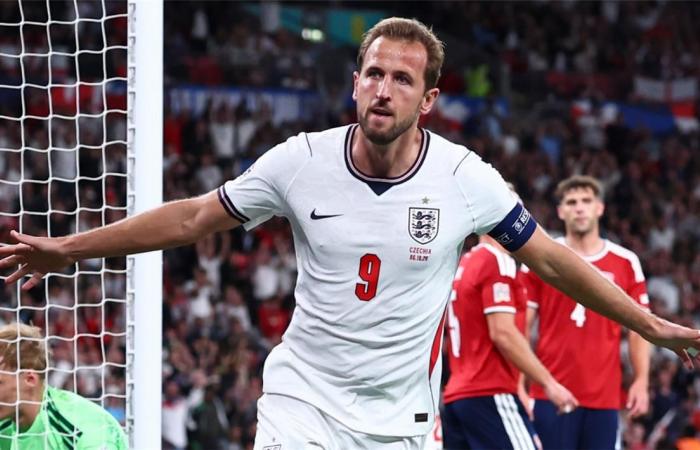 بالبلدي : فيديو
      |
      هاري
      كين
      يقود
      إنجلترا
      للفوز
      بثلاثية
      أمام
      التشيك
      في
      دوري
      الأمم
      الأوروبية