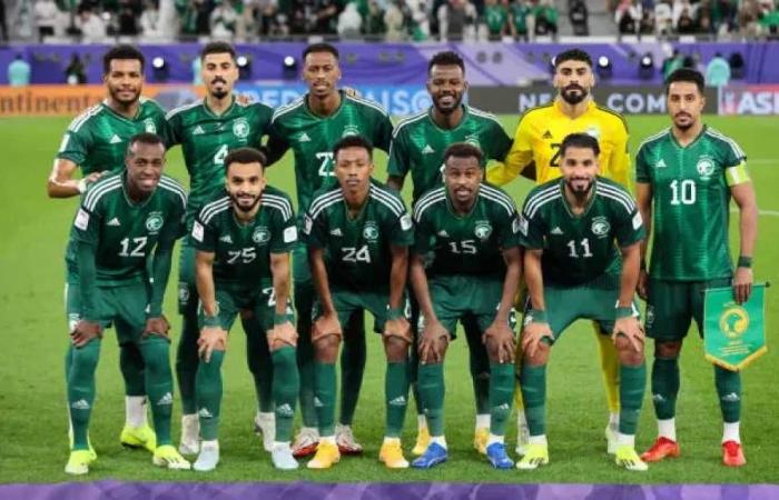 البريكان
      يقود
      هجوم
      السعودية
      أمام
      الإمارات
      في
      نهائي
      خليجي
      27